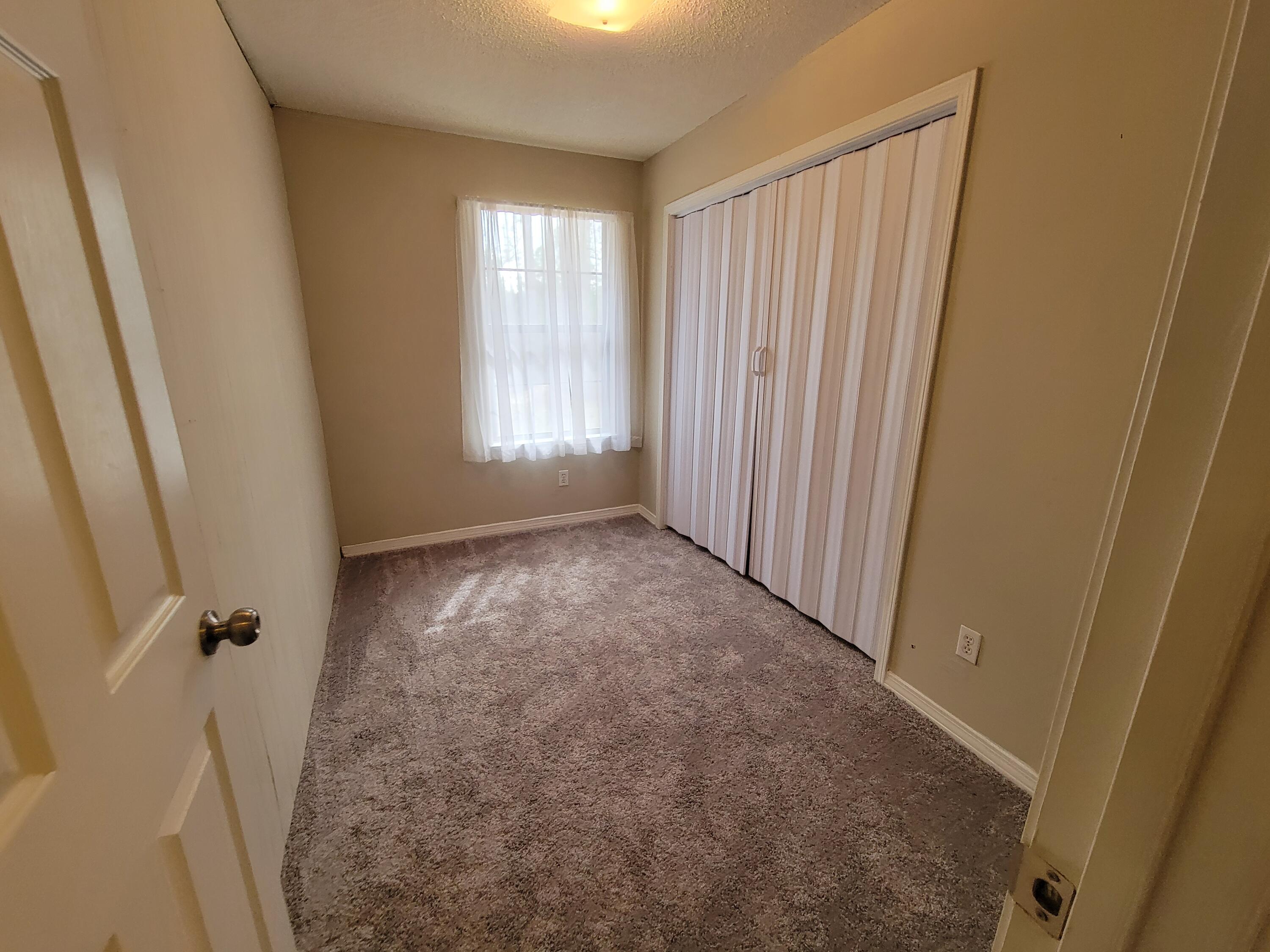 159 Hawthorn Road DeFuniak Springs, FL 32435 - Photo 16 of 44 2nd Bedroom