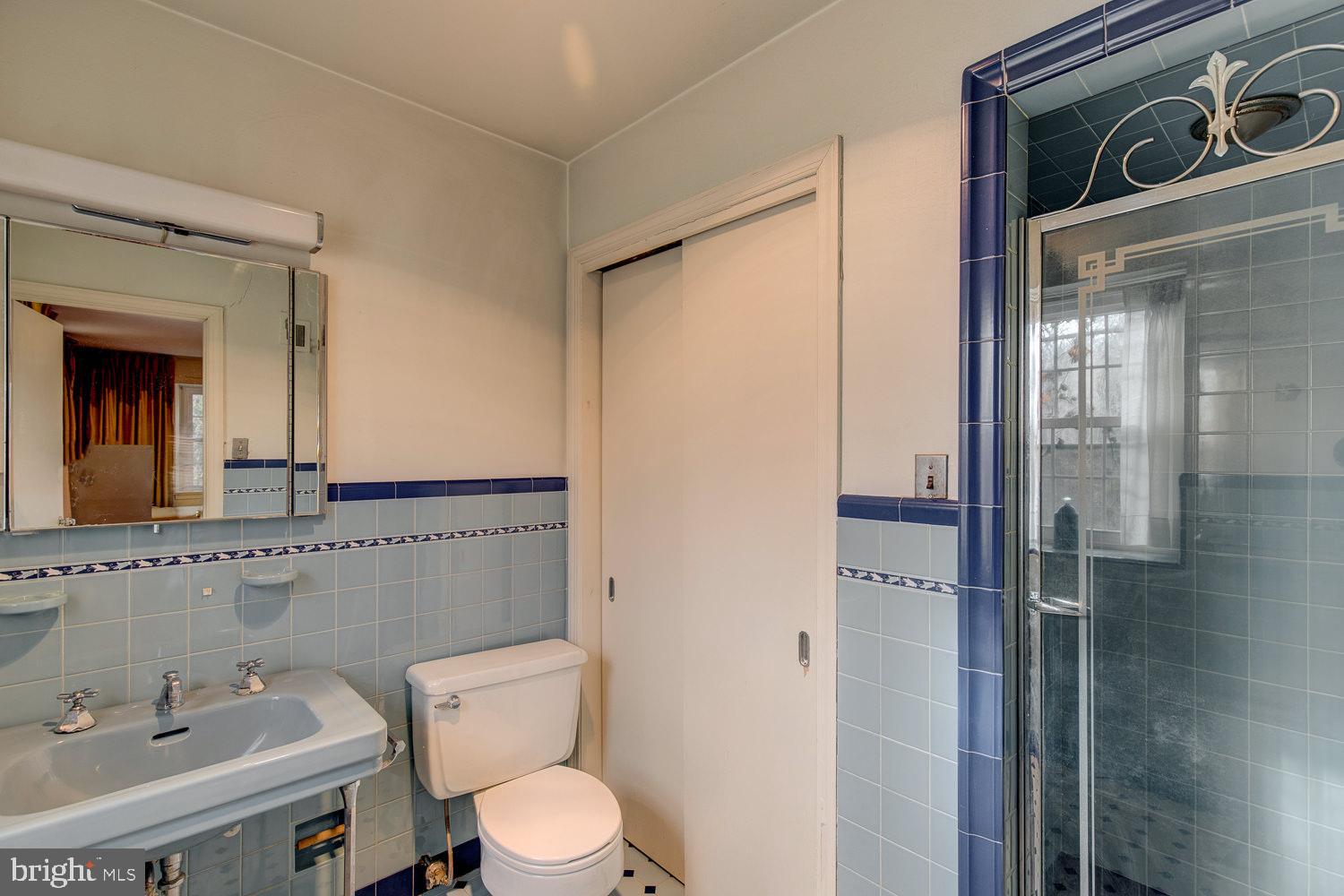 525 Clothier Road Wynnewood, PA 19096 - Photo 29 of 32 Bathroom