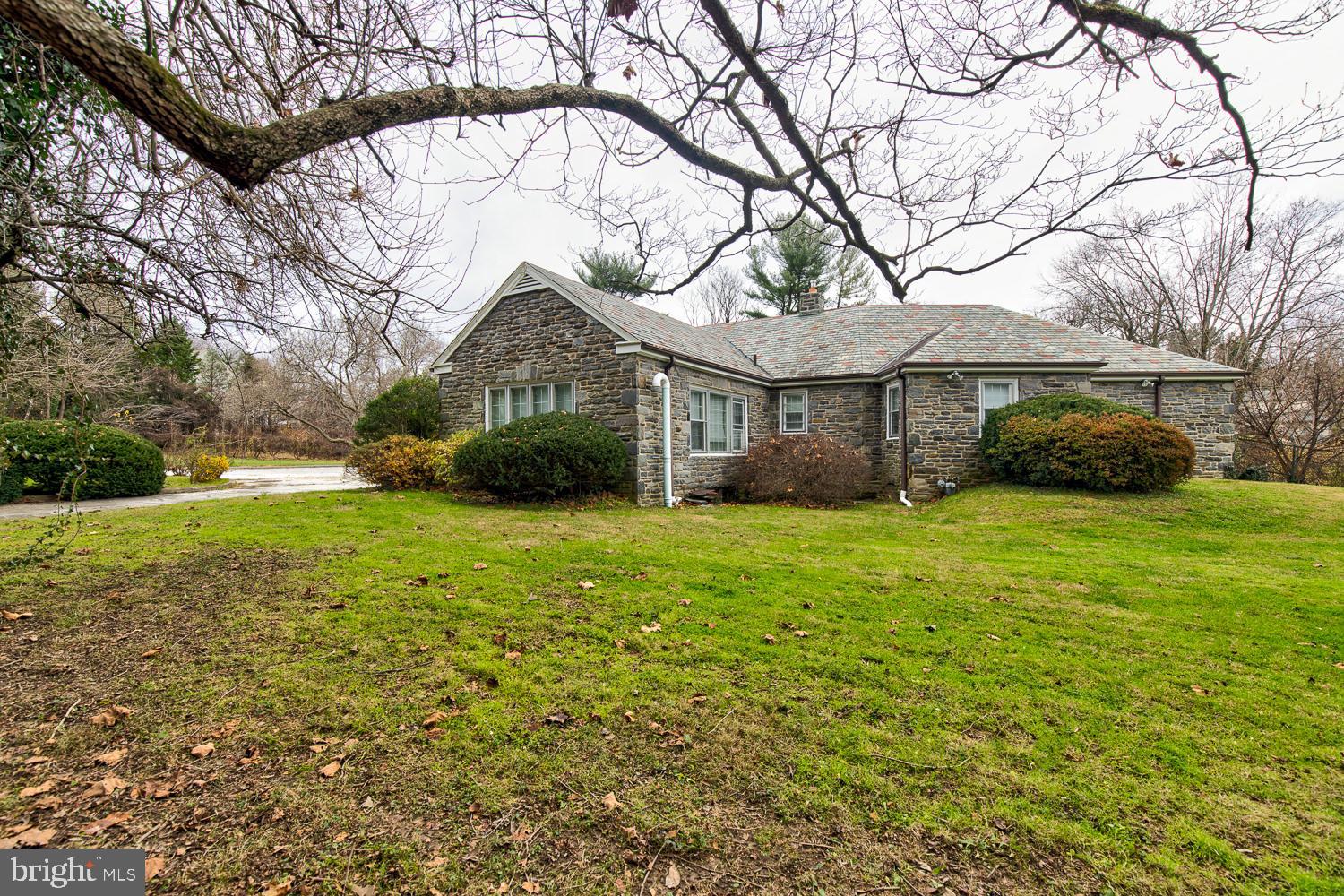 525 Clothier Road Wynnewood, PA 19096 - Photo 5 of 32