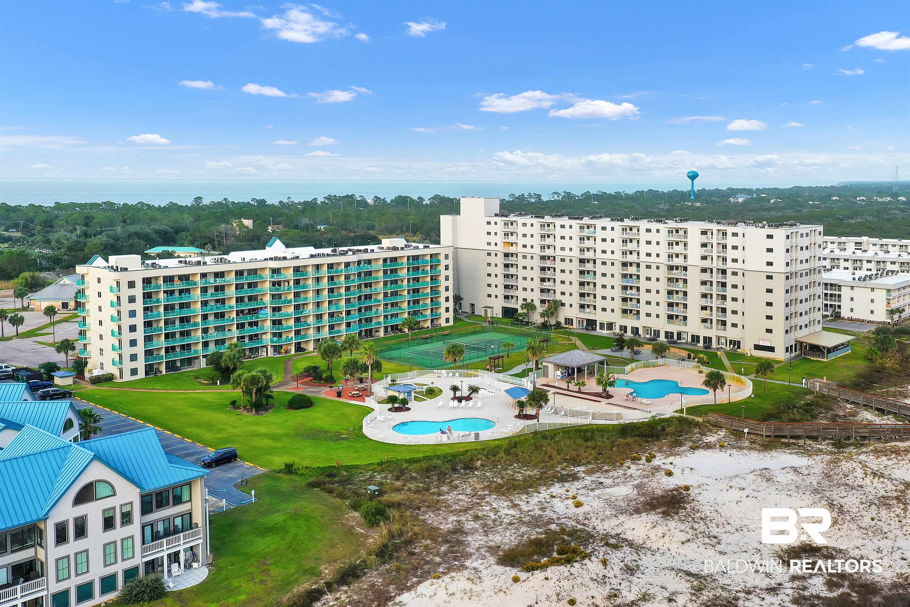 645 Plantation Road, Unit 6404 Gulf Shores, AL 36542 - Photo 19 of 21 MULTIPLE OUTDOOR POOLS, BBQ AREA