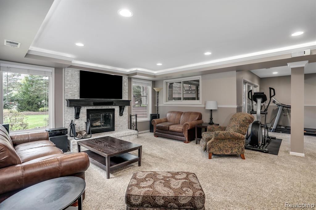 4214 Oak Tree Circle Rochester, MI 48306 - Photo 41 of 57 Gallery Image 41