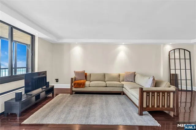 $450,000 | 200 Winston Drive, Unit 1711, Cliffside Park, NJ 07010
