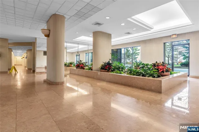 $450,000 | 200 Winston Drive, Unit 1711, Cliffside Park, NJ 07010
