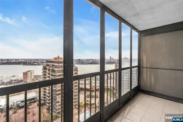 $450,000 | 200 Winston Drive, Unit 1711, Cliffside Park, NJ 07010