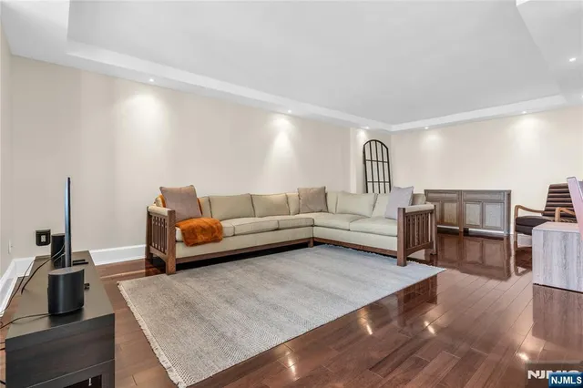 $450,000 | 200 Winston Drive, Unit 1711, Cliffside Park, NJ 07010