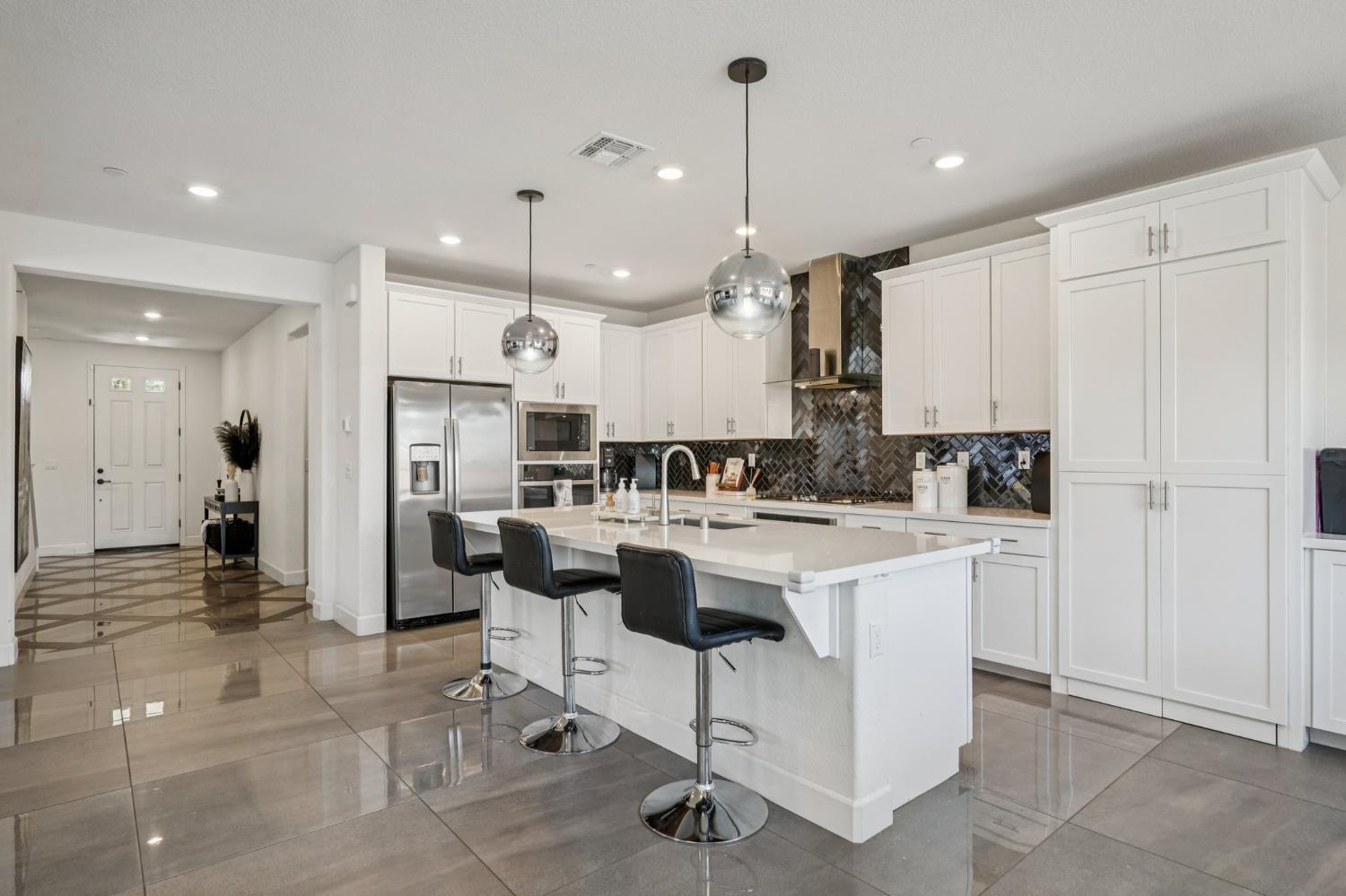 4113 Swing Way Roseville, CA 95747 - Photo 11 of 52