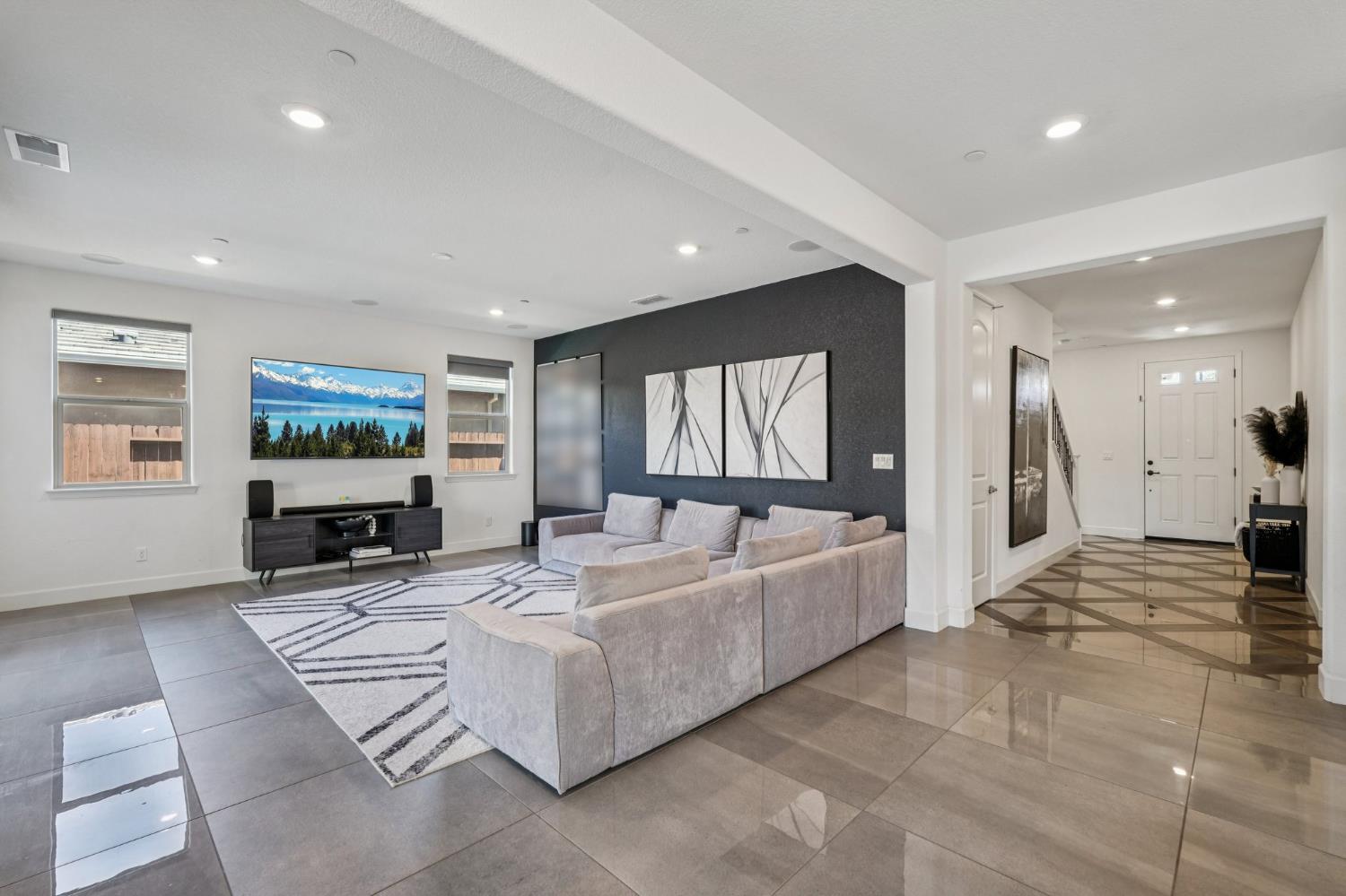 4113 Swing Way Roseville, CA 95747 - Photo 4 of 52