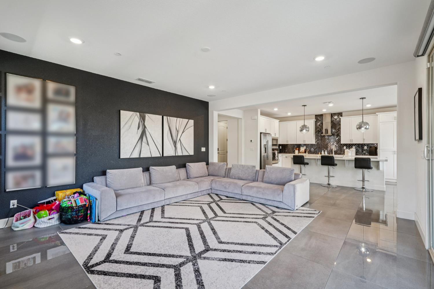 4113 Swing Way Roseville, CA 95747 - Photo 6 of 52