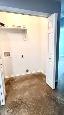 $1,200 | 905 West 7th Street, Bonham, TX 75418