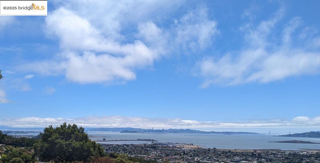 7788 Moeser Lane El Cerrito, CA 94530 - Photo 2 of 25