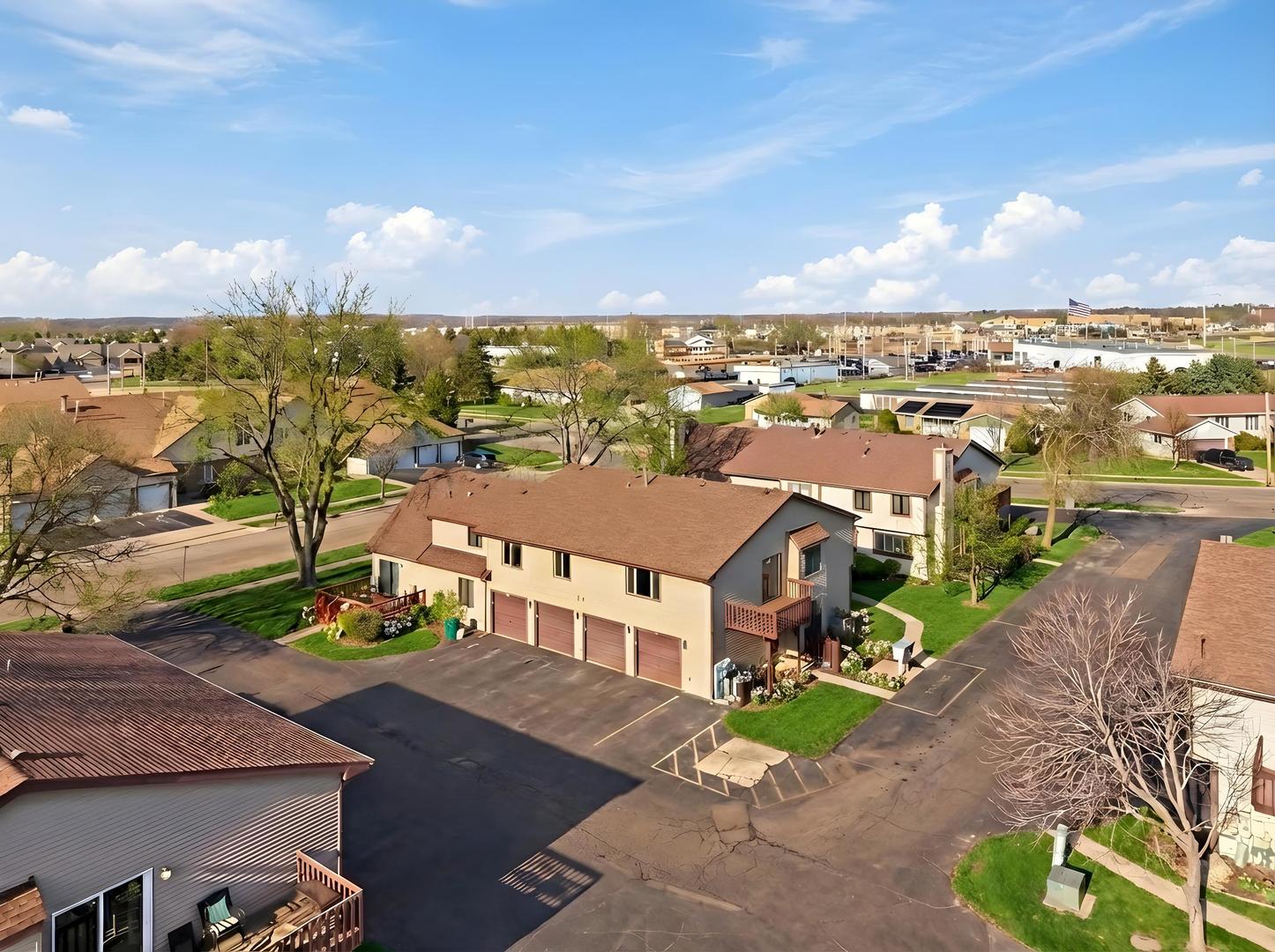 1729 Cedarbrook Court Sycamore, IL 60178 - Photo 5 of 36 an aerial view of residential houses with outdoor space and ocean view