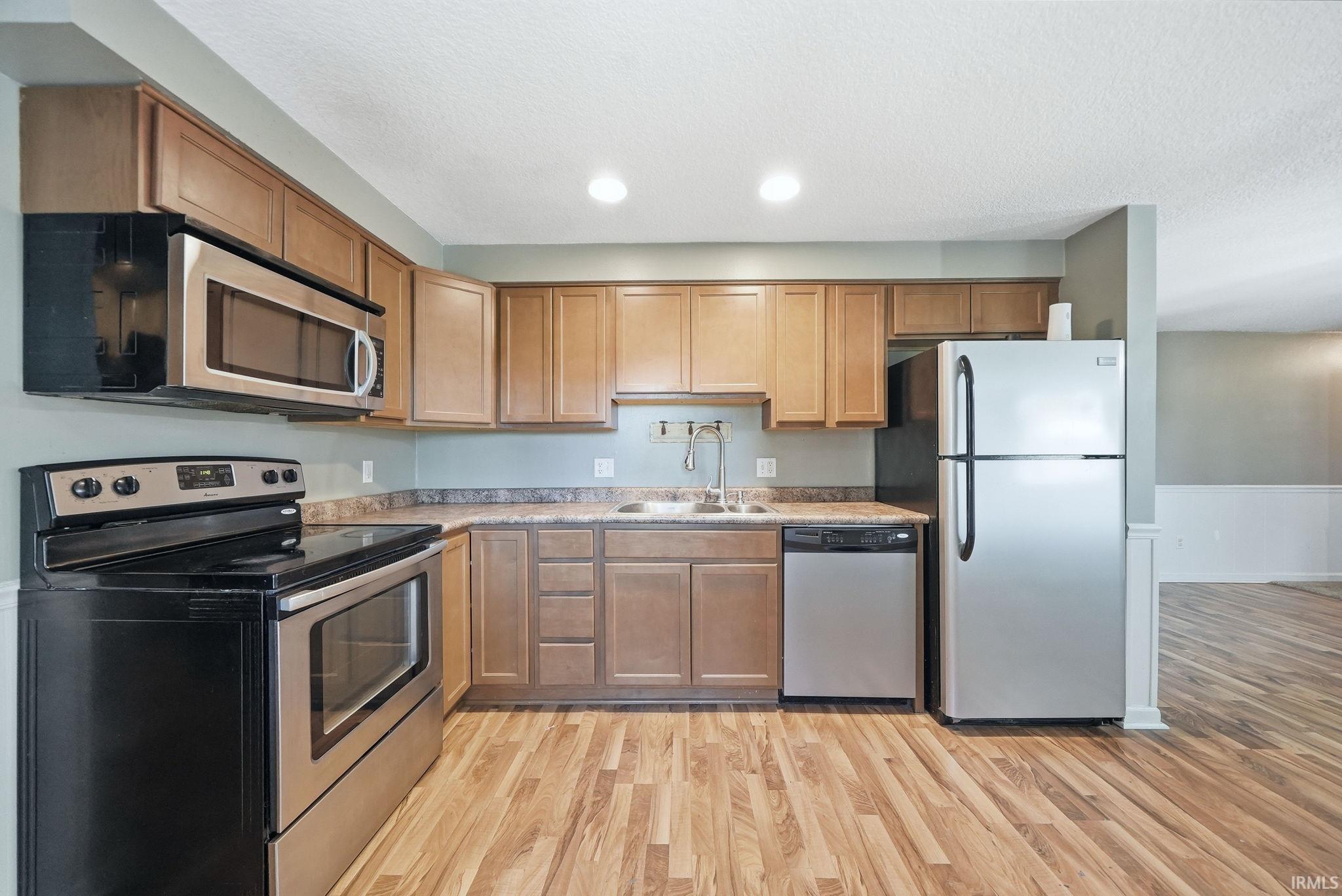 22902 Woodburn Road Woodburn, IN 46797 - Photo 11 of 25