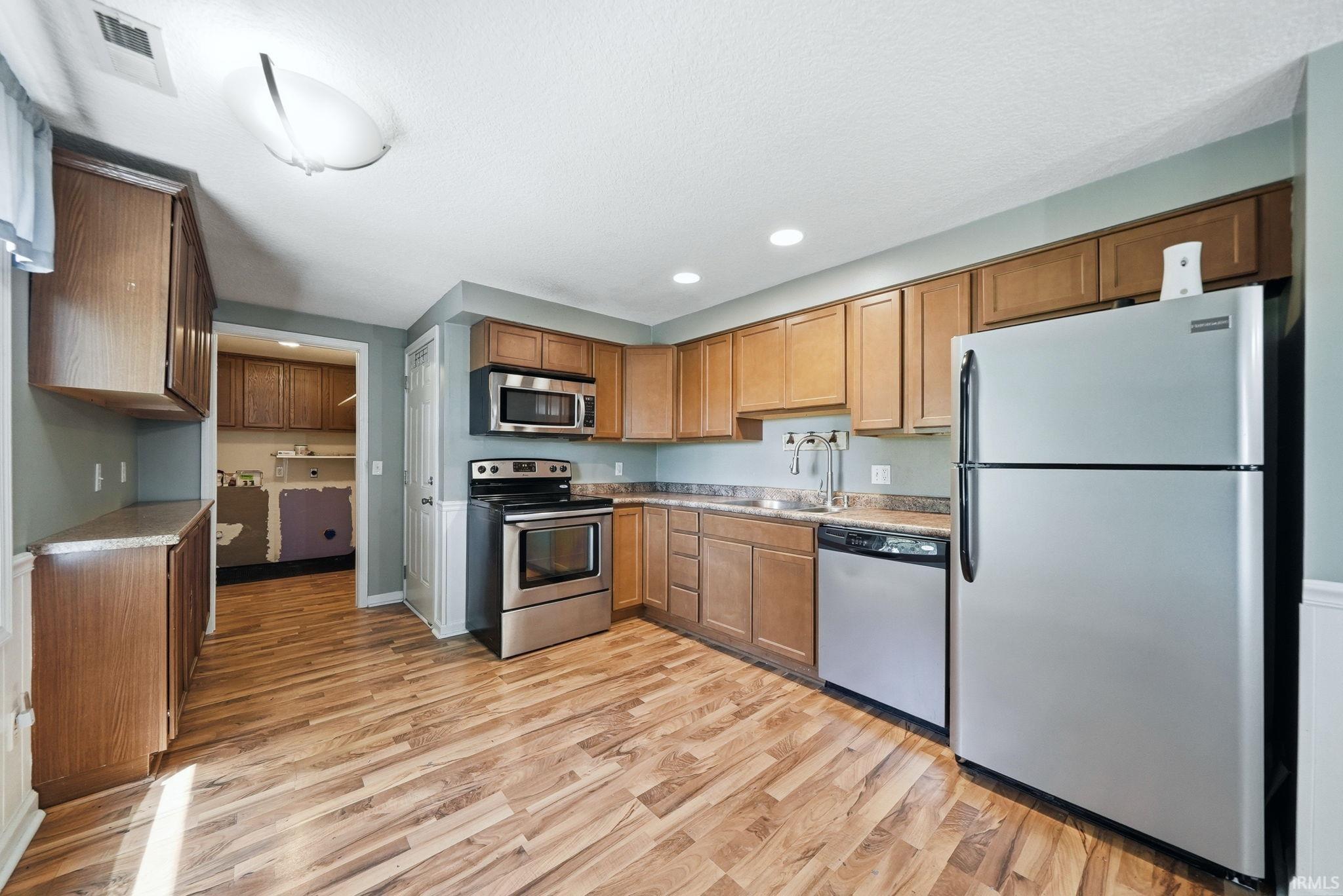 22902 Woodburn Road Woodburn, IN 46797 - Photo 10 of 25