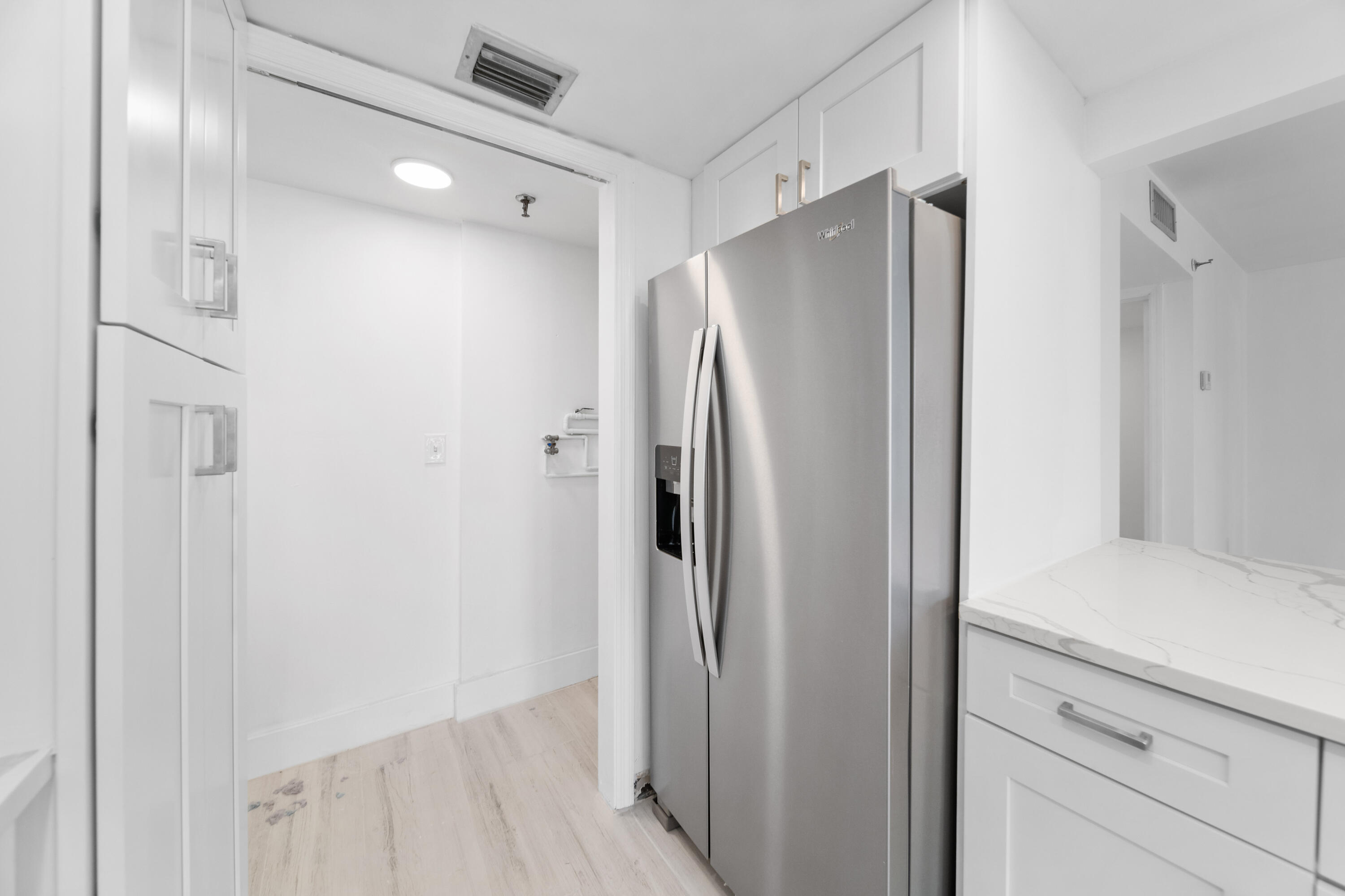 859 Jeffery Street, Unit 310 Boca Raton, FL 33487 - Photo 4 of 45 FXX_2232