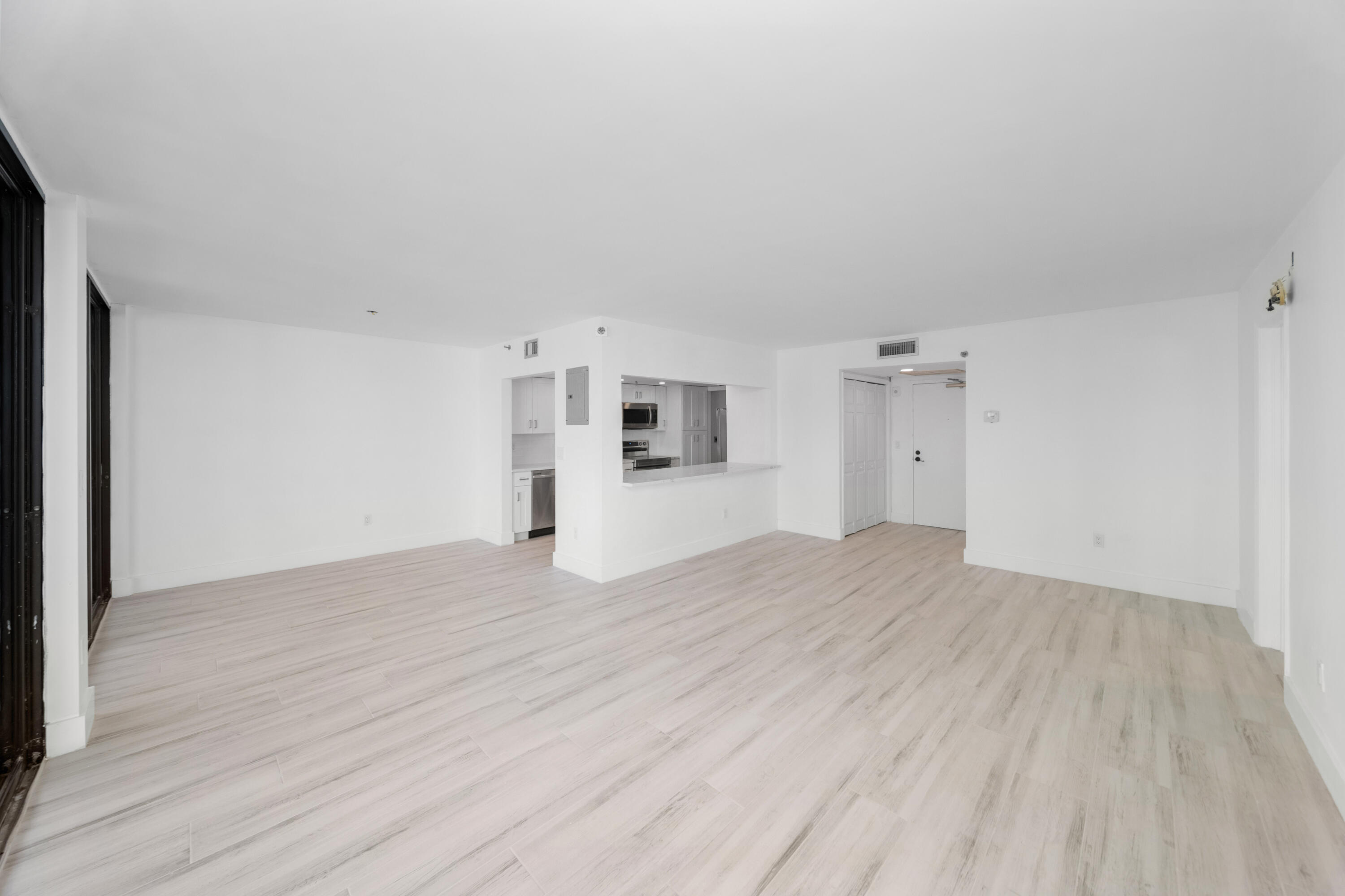 859 Jeffery Street, Unit 310 Boca Raton, FL 33487 - Photo 7 of 45 FXX_2241