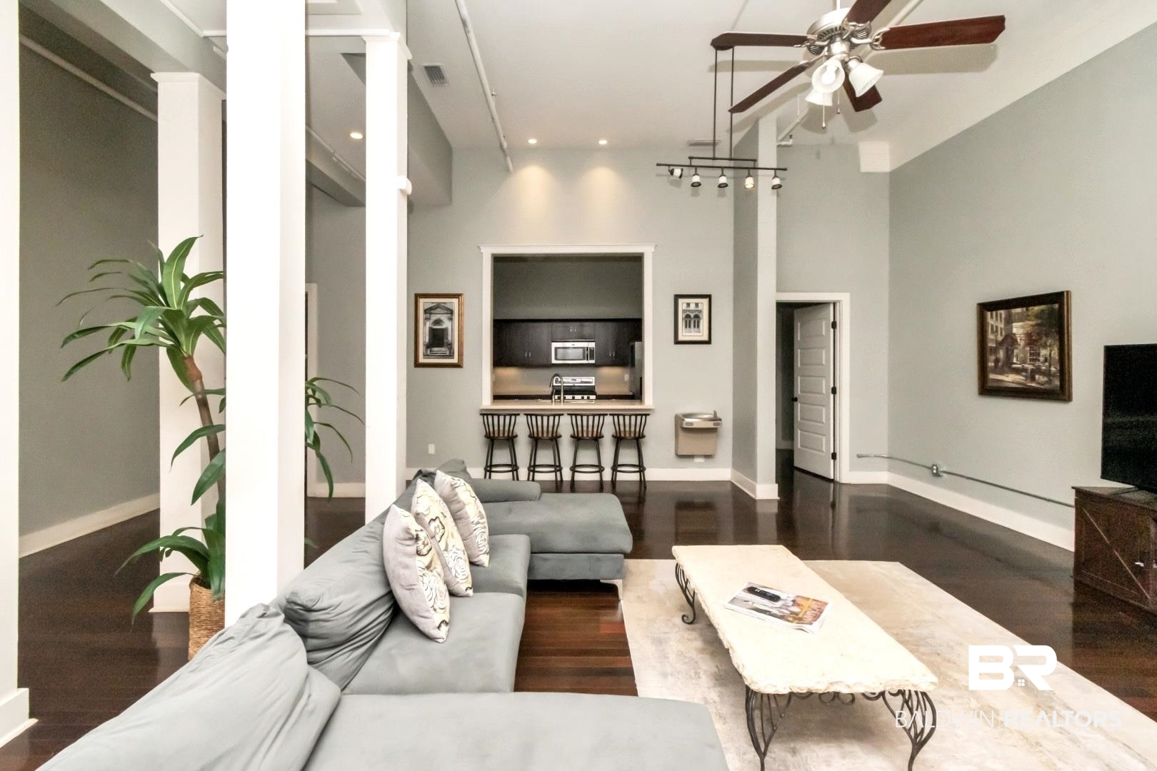 204 Conti Street, Unit 1C Mobile, AL 36602 - Photo 4 of 12 Virtually Staged