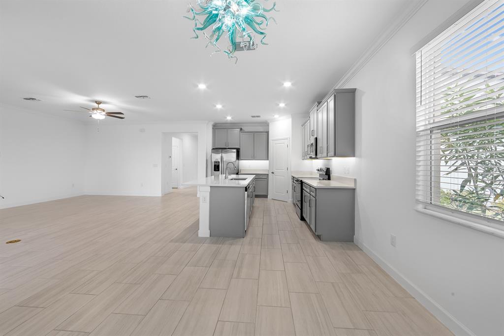 14265 17th Court East Parrish, FL 34219 - Photo 9 of 43