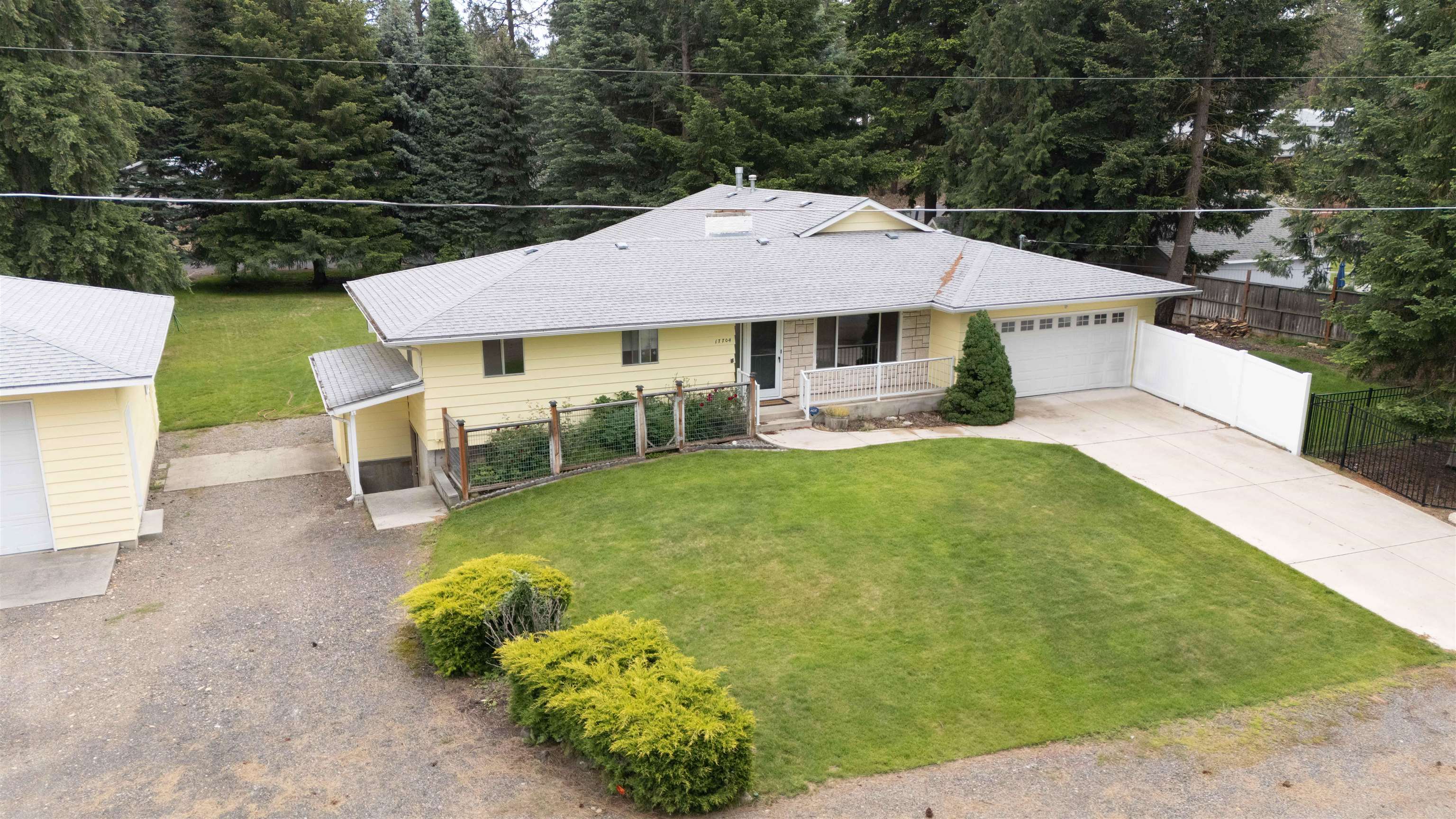 17704 North Hilltop Road Colbert, WA 99005 - Photo 1 of 38