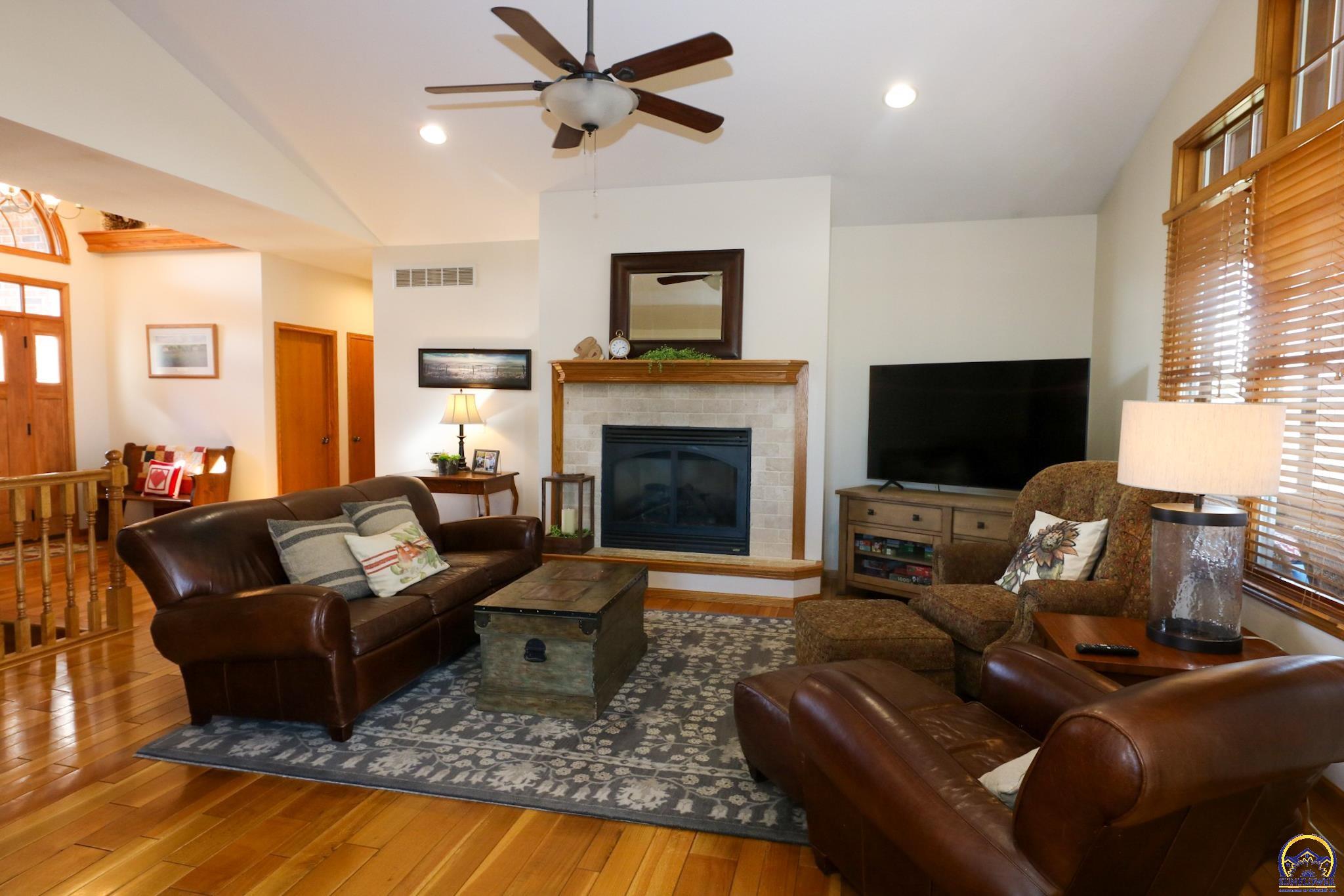 2334 Rd P Emporia, KS 66801 - Photo 11 of 93