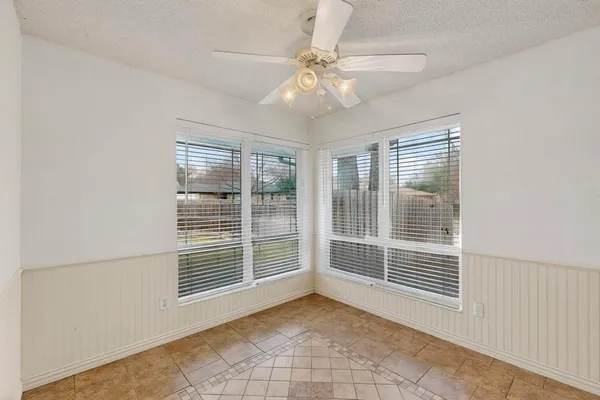 $2,200 | 2800 Hedgeway Drive, Arlington, TX 76016