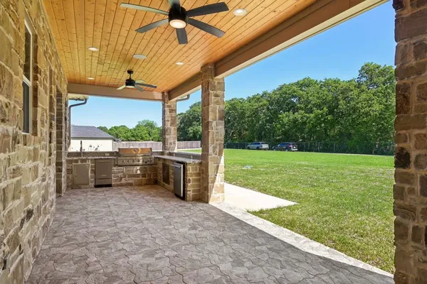 $1,150,000 | 115 Palo Blanco Street, Mabank, TX 75156