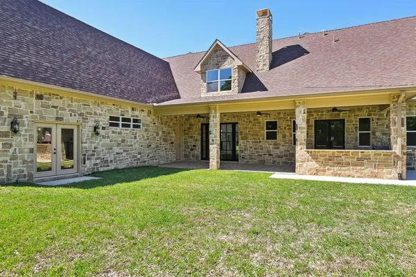 $1,150,000 | 115 Palo Blanco Street, Mabank, TX 75156