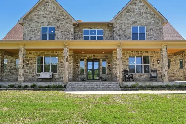 $1,150,000 | 115 Palo Blanco Street, Mabank, TX 75156