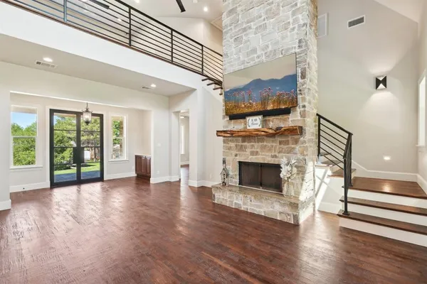 $1,150,000 | 115 Palo Blanco Street, Mabank, TX 75156