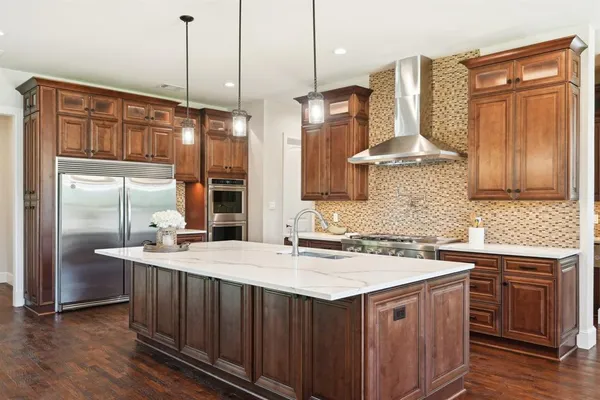 $1,150,000 | 115 Palo Blanco Street, Mabank, TX 75156
