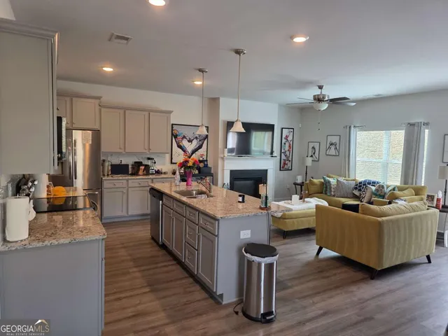 $2,245 | 7539 Knoll Hollow, Lithonia, GA 30058