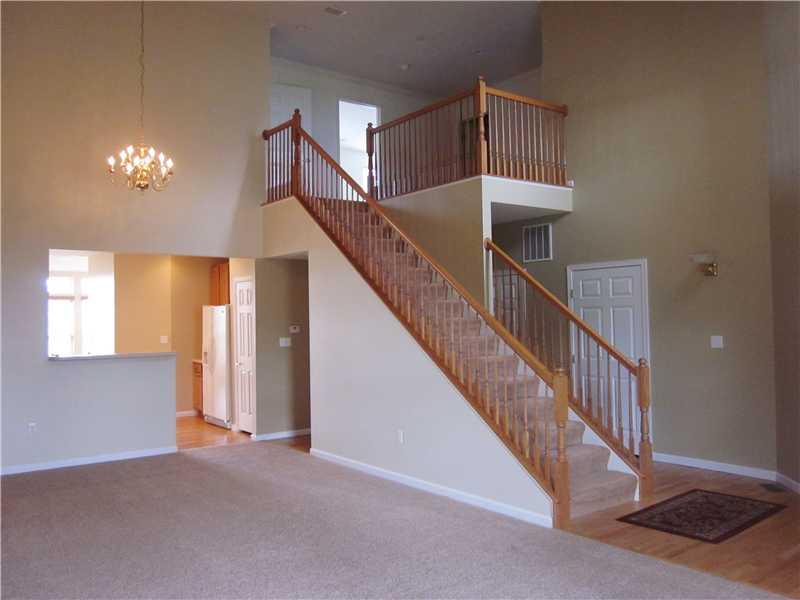 133 Park Place McKees Rocks, PA 15136 - Photo 2 of 21 Great Room.