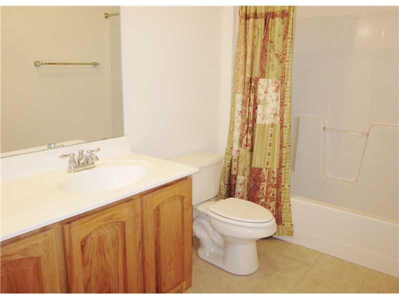 133 Park Place McKees Rocks, PA 15136 - Photo 15 of 21 Full Bath.