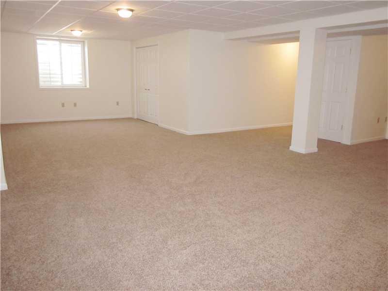 133 Park Place McKees Rocks, PA 15136 - Photo 17 of 21 Basement/Game Room.