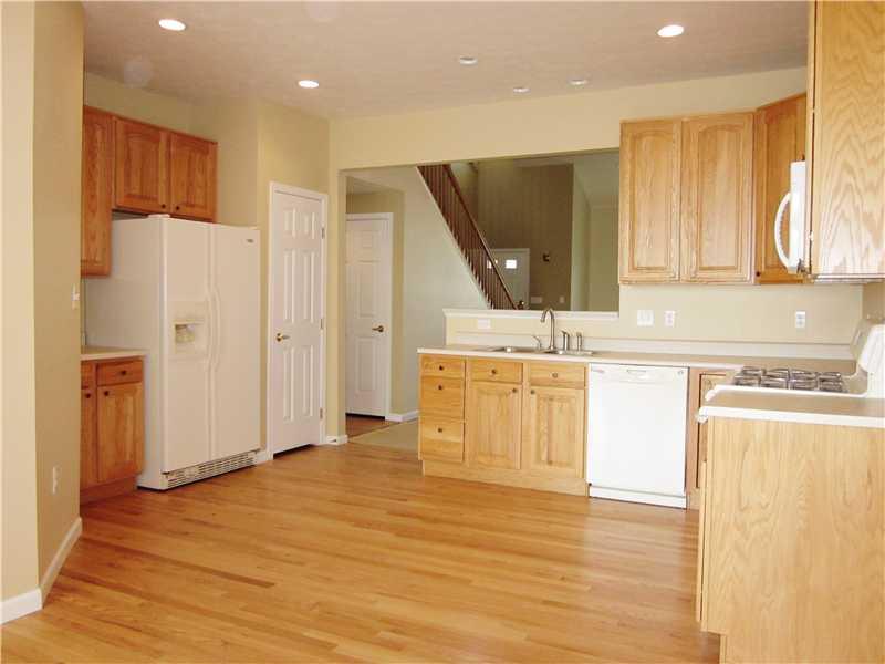 133 Park Place McKees Rocks, PA 15136 - Photo 4 of 21 Kitchen.