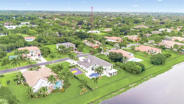$3,300,000 | 3526 Juniper Lane, Davie, FL 33330