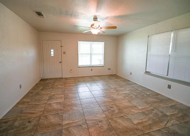 $1,650 | 5321 Farm To Market 51, Decatur, TX 76234