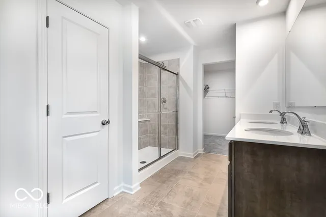 $369,999 | 4739 East Shadowbrook Drive, Camby, IN 46113