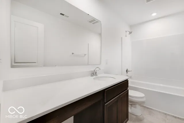 $369,999 | 4739 East Shadowbrook Drive, Camby, IN 46113