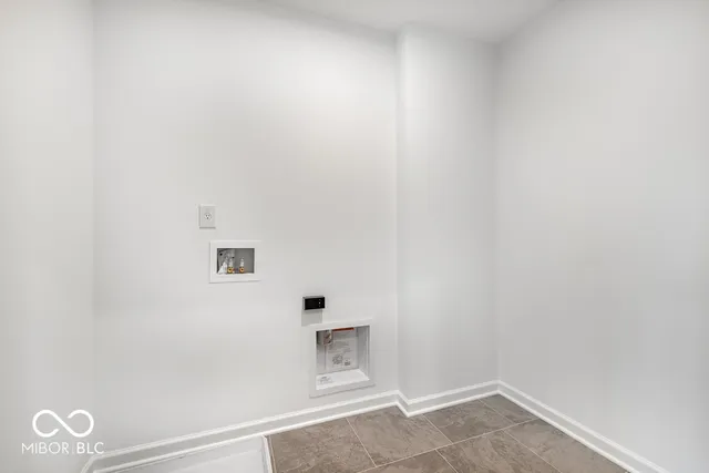 $369,999 | 4739 East Shadowbrook Drive, Camby, IN 46113