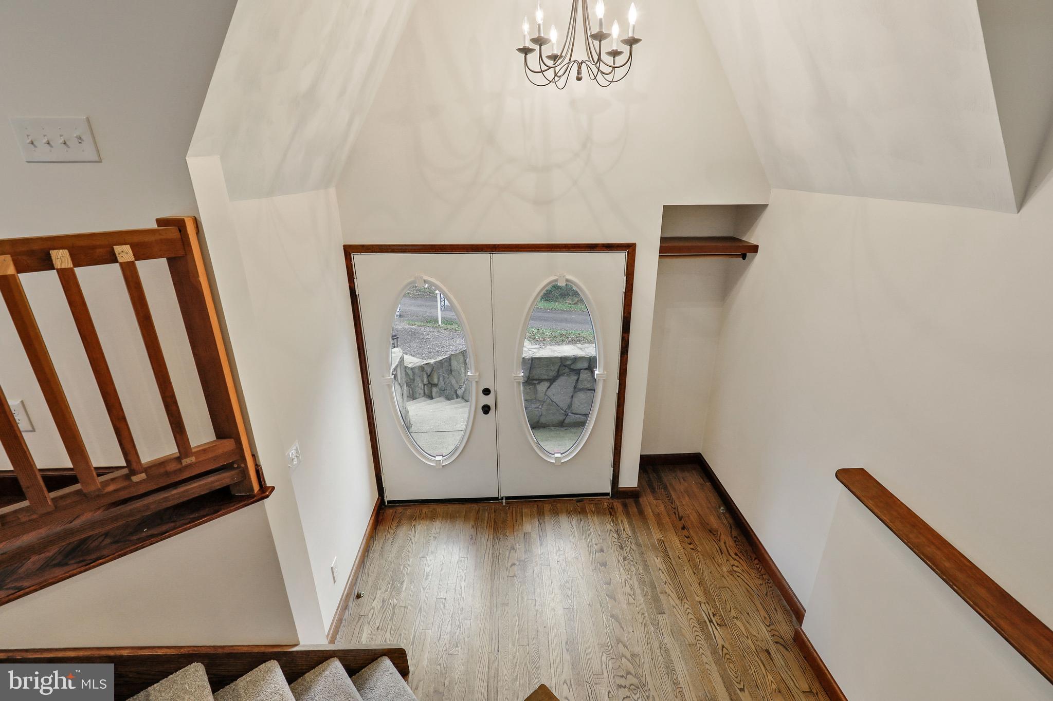 7658 Gaither Road Sykesville, MD 21784 - Photo 4 of 44 Soaring ceilings