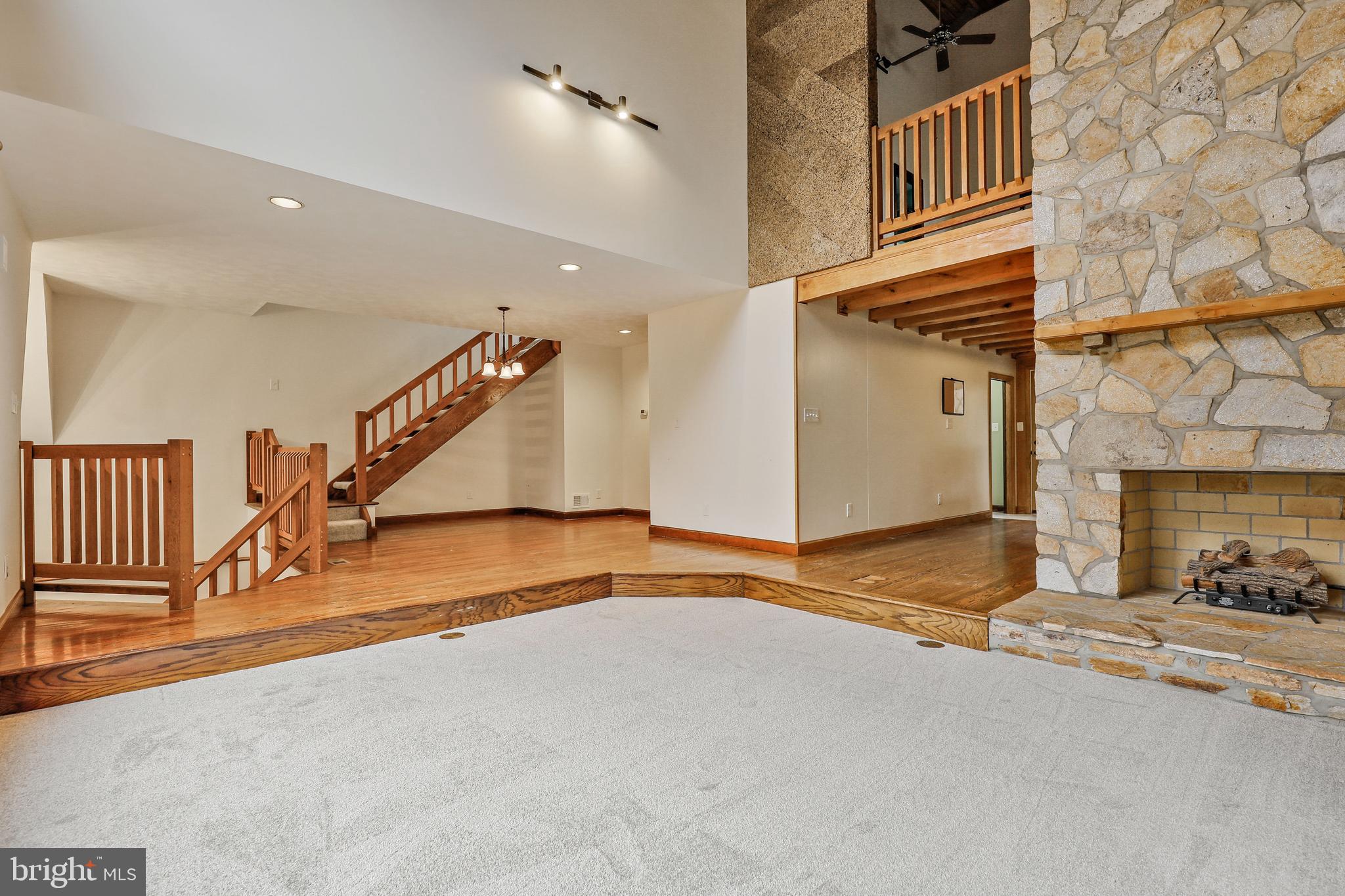 7658 Gaither Road Sykesville, MD 21784 - Photo 8 of 44 Main level with new carpeting