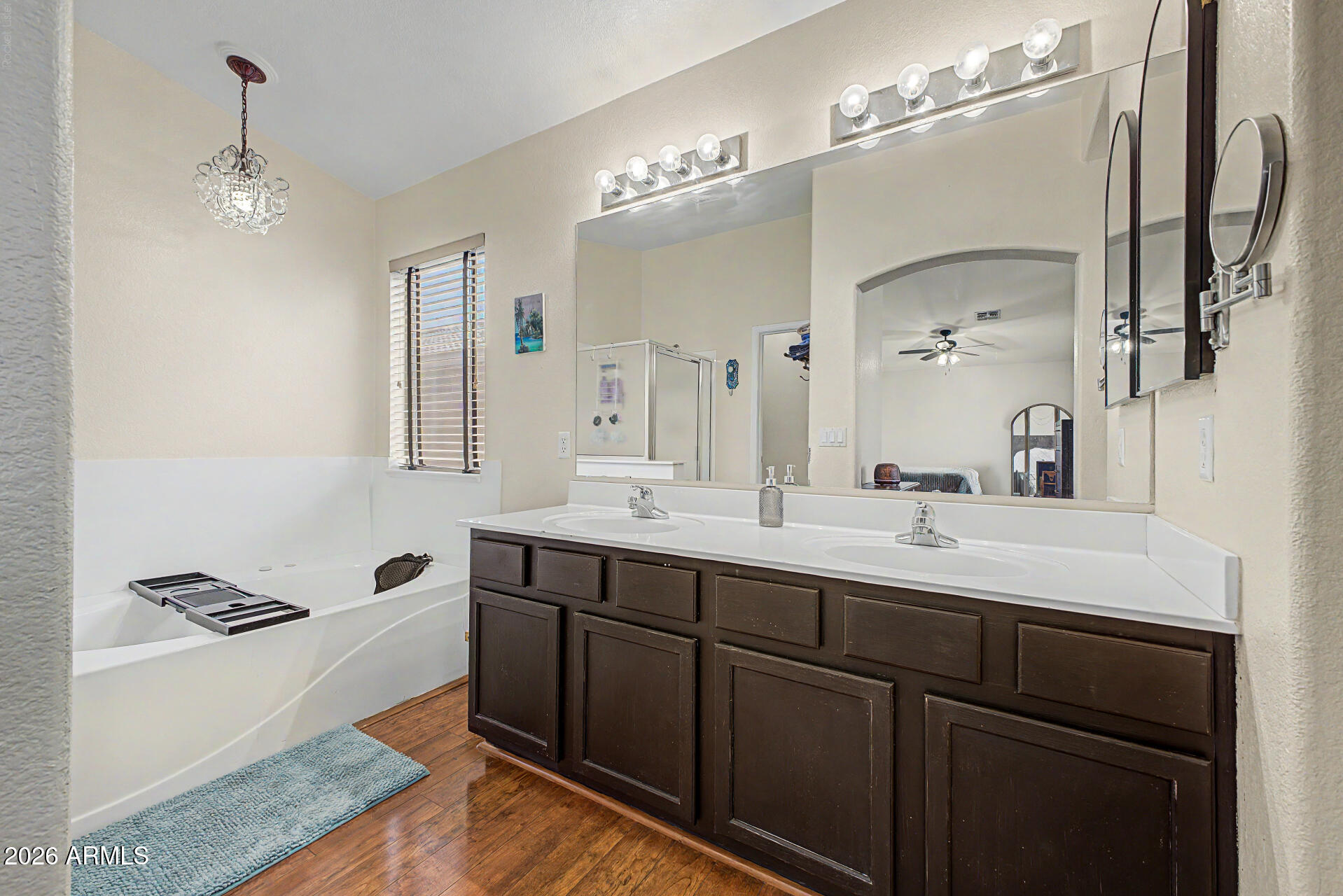 6114 East Roland Street Mesa, AZ 85215 - Photo 17 of 39 18 - Roland