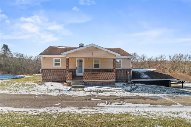 $349,900 | 1967 Highway 356, Freeport, PA 16229