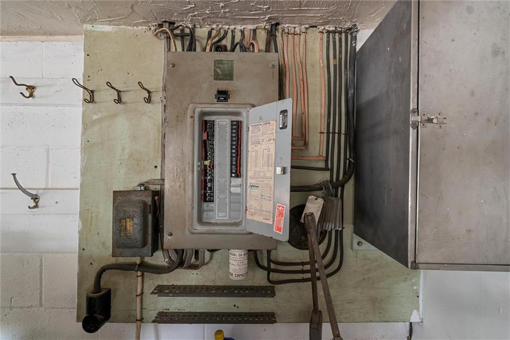 1967 Highway 356 Freeport, PA 16229 - Photo 21 of 50