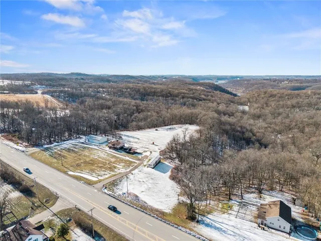$349,900 | 1967 Highway 356, Freeport, PA 16229