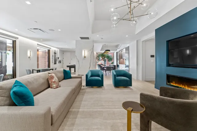 $1,850,000 | 245 East 93rd Street, Unit 9H | Upper East Side