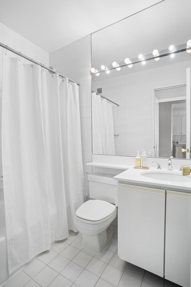245 East 93rd Street, Unit 9H Manhattan, NY 10128 - Photo 9 of 17
