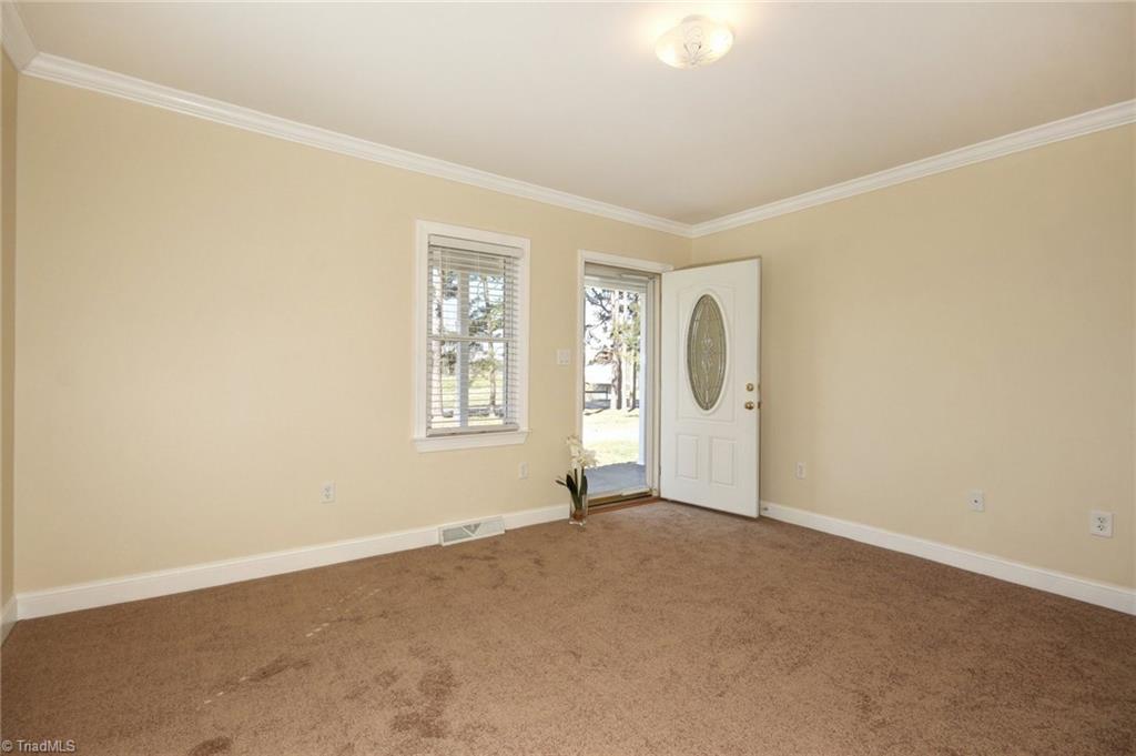 836 New Walters Mill Road Providence, NC 27315 - Photo 5 of 24 Gallery Image 5