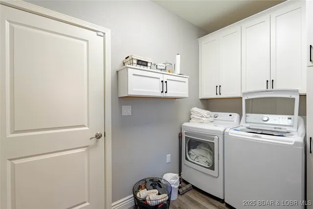 $945,000 | 113 Pebble Beach Lane, Four Seasons, MO 65049