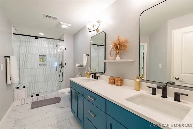 $945,000 | 113 Pebble Beach Lane, Four Seasons, MO 65049